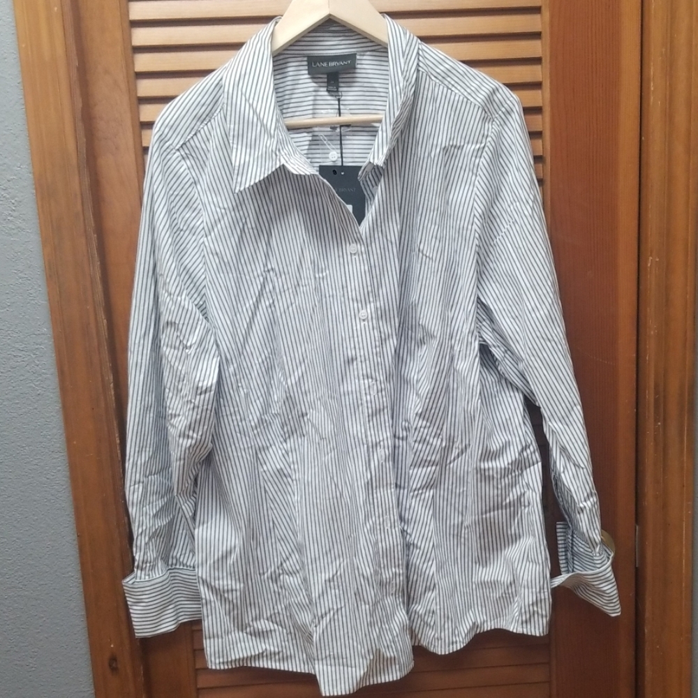 NWT Lane Bryant Buttom Up